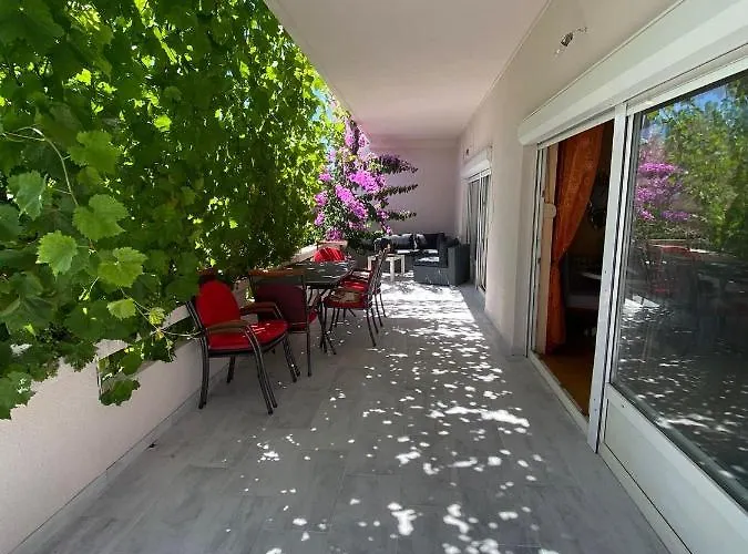 Nera Апартаменты *